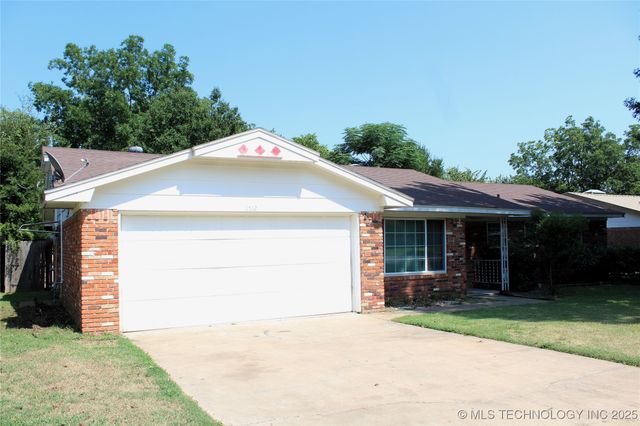 1512 N 10th Avenue, Durant, OK 74701