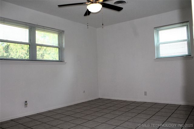 1512 N 10th Avenue, Durant, OK 74701