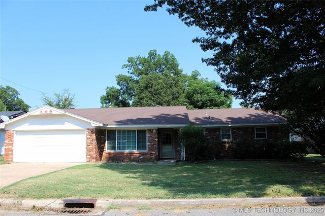 1512 N 10th Avenue, Durant, OK 74701
