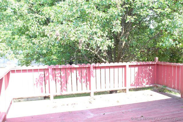 1512 N 10th Avenue, Durant, OK 74701