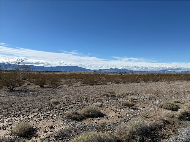 3880 South Cambria Avenue, Pahrump, NV 89048