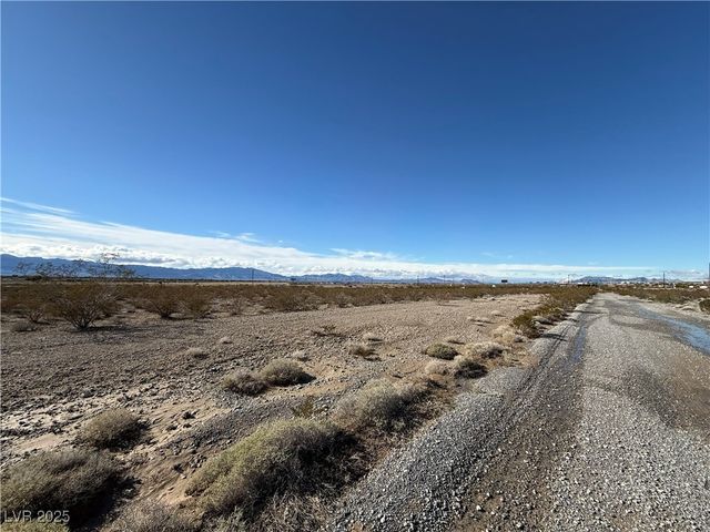 3880 South Cambria Avenue, Pahrump, NV 89048