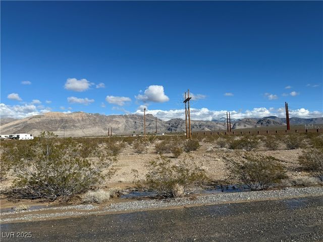 3880 South Cambria Avenue, Pahrump, NV 89048