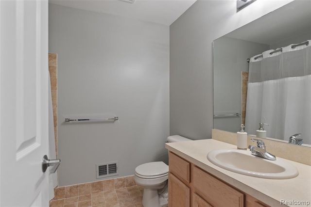 30210 Chesapeake Circle 360, Commerce Twp, MI 48390