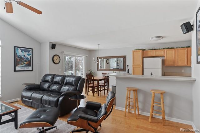 30210 Chesapeake Circle 360, Commerce Twp, MI 48390