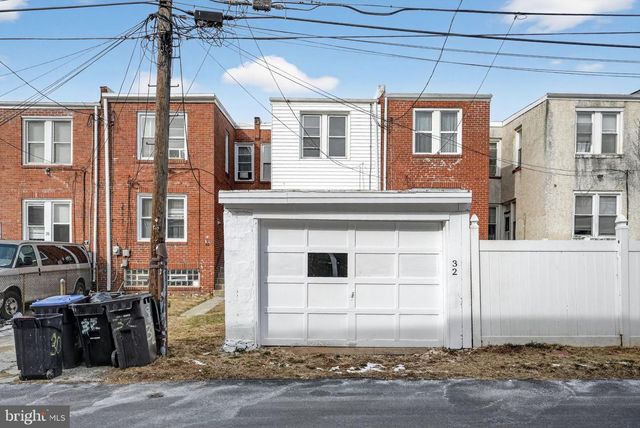 32 HARTRANFT AVE, Norristown, PA 19401