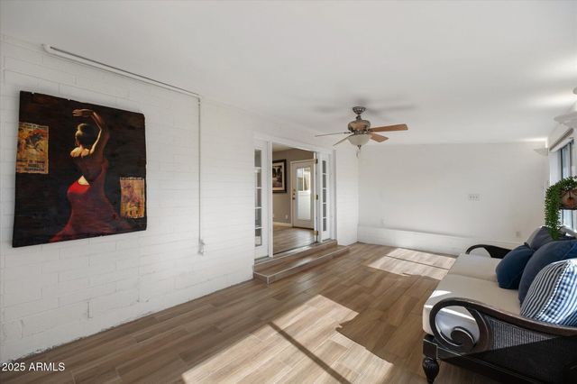 6713 E Cypress Street, Scottsdale, AZ 85257