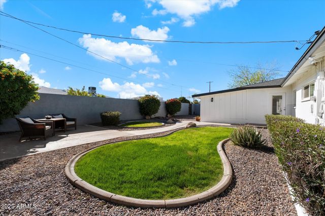 6713 E Cypress Street, Scottsdale, AZ 85257