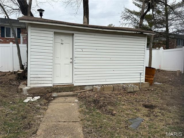 525 S Adams Street, Festus, MO 63028