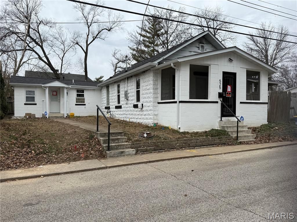 525 S Adams Street, Festus, MO 63028