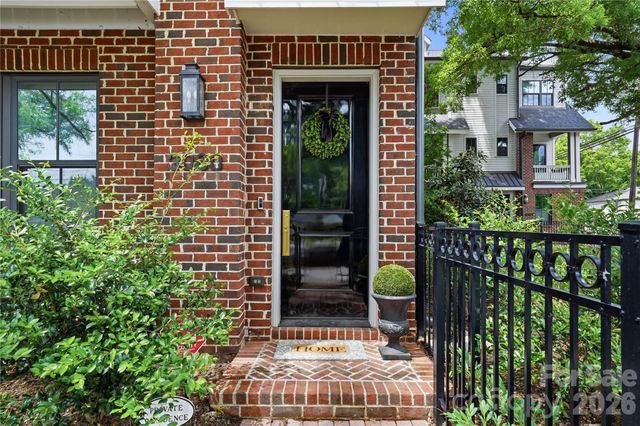 3060 Selwyn Avenue, Charlotte, NC 28209