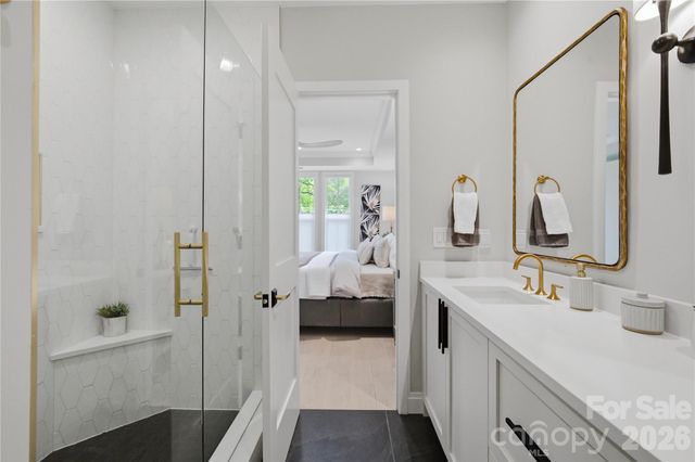 3060 Selwyn Avenue, Charlotte, NC 28209