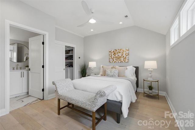 3060 Selwyn Avenue, Charlotte, NC 28209