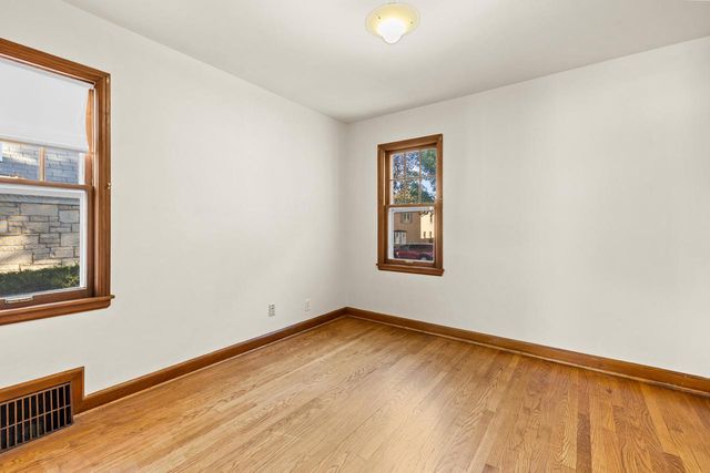2815 S 46th STREET, Milwaukee, WI 53219