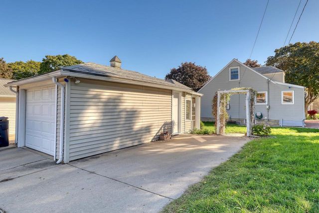 2815 S 46th STREET, Milwaukee, WI 53219