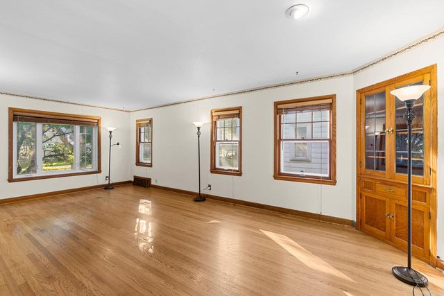 2815 S 46th STREET, Milwaukee, WI 53219