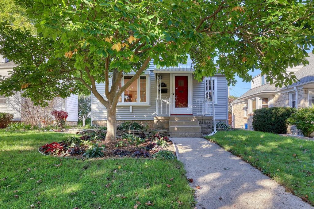 2815 S 46th STREET, Milwaukee, WI 53219
