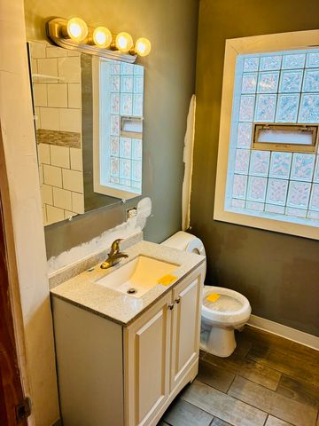 12915 S parnell Avenue, Chicago, IL 60628