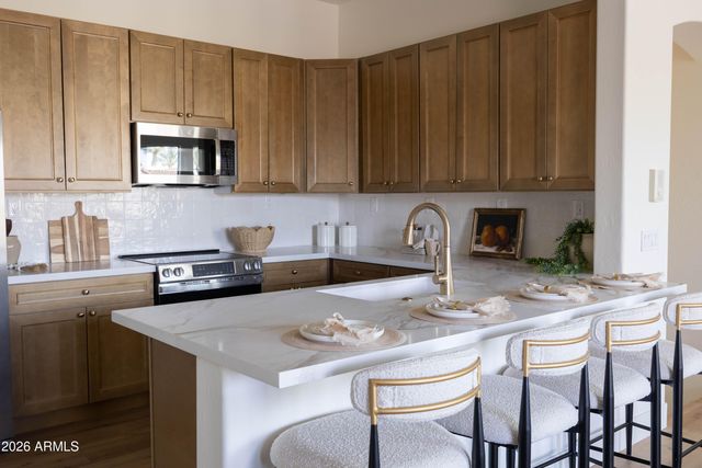 3131 E LEGACY Drive 2076, Phoenix, AZ 85042