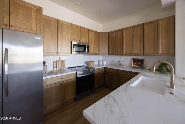 3131 E LEGACY Drive 2076, Phoenix, AZ 85042