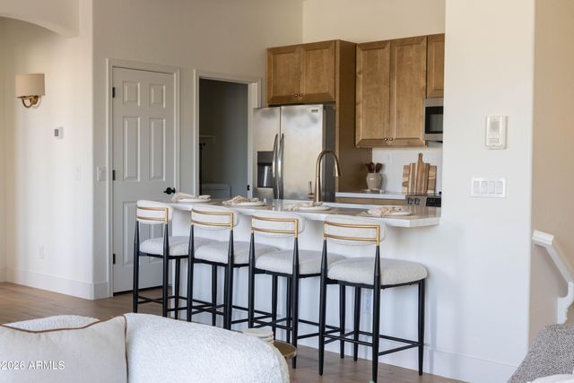 3131 E LEGACY Drive 2076, Phoenix, AZ 85042