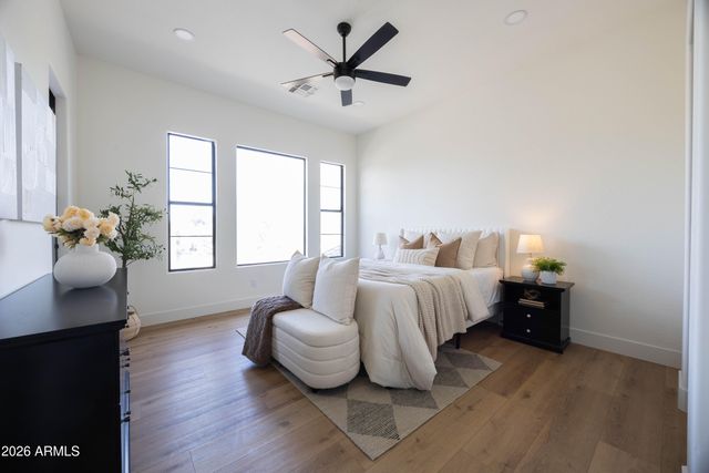 3131 E LEGACY Drive 2076, Phoenix, AZ 85042