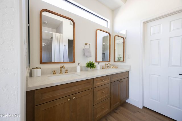 3131 E LEGACY Drive 2076, Phoenix, AZ 85042