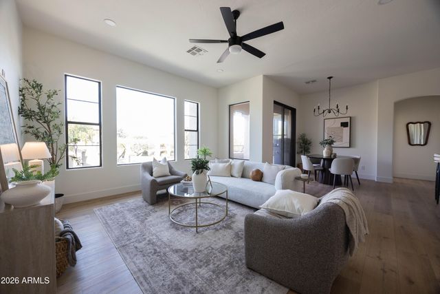 3131 E LEGACY Drive 2076, Phoenix, AZ 85042