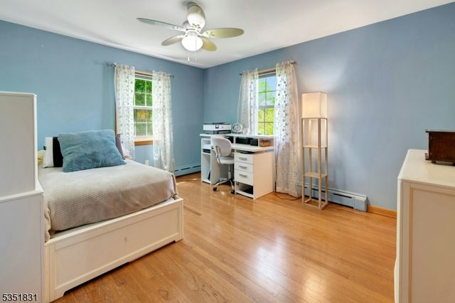 11 Lawrence Rd, Randolph Twp., NJ 07869