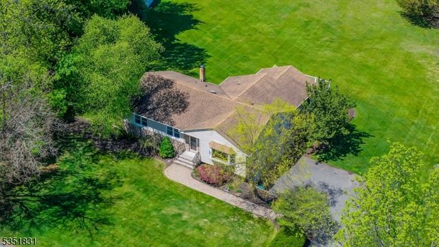 11 Lawrence Rd, Randolph Twp., NJ 07869