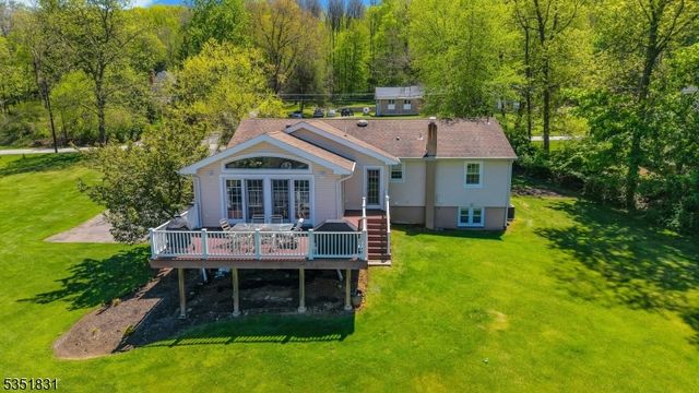 11 Lawrence Rd, Randolph Twp., NJ 07869
