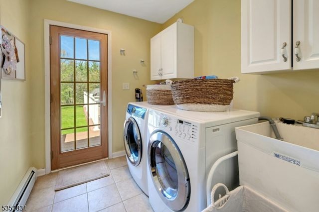 11 Lawrence Rd, Randolph Twp., NJ 07869