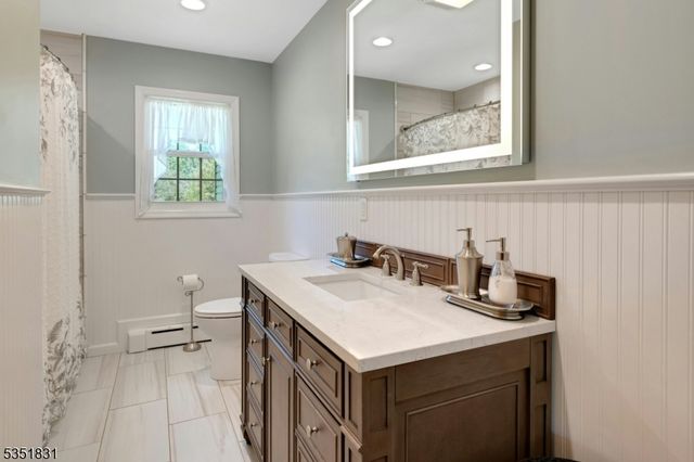 11 Lawrence Rd, Randolph Twp., NJ 07869