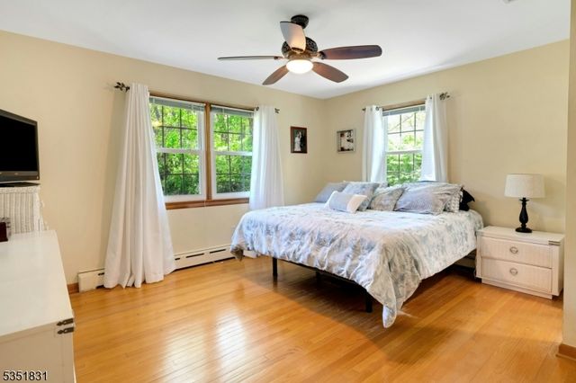 11 Lawrence Rd, Randolph Twp., NJ 07869