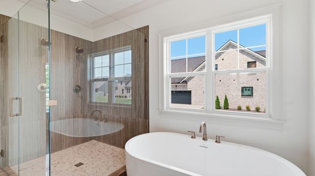 1005 Stone Creek Ln, Lebanon, TN 37087