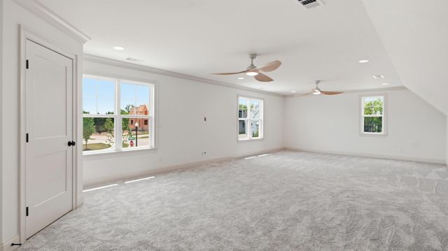 1005 Stone Creek Ln, Lebanon, TN 37087