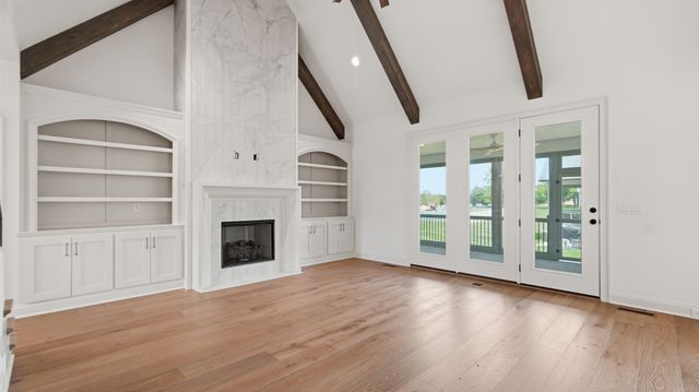 1005 Stone Creek Ln, Lebanon, TN 37087