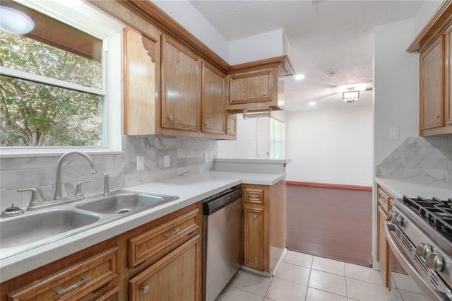 65 Paisano Lane, Huntsville, TX 77340