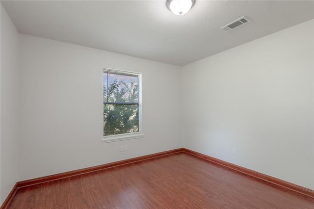 65 Paisano Lane, Huntsville, TX 77340