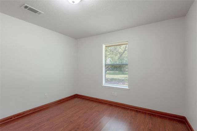 65 Paisano Lane, Huntsville, TX 77340