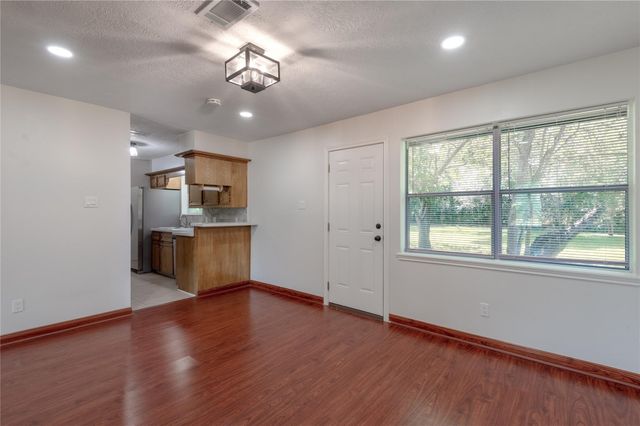 65 Paisano Lane, Huntsville, TX 77340
