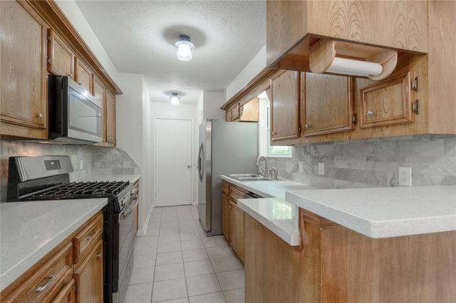 65 Paisano Lane, Huntsville, TX 77340