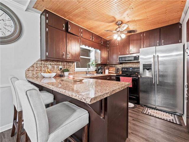 5017 Valley Street, Oakwood, GA 30566