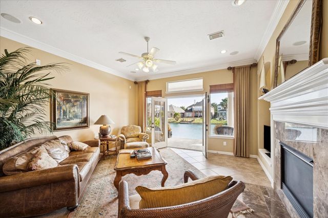 18123 Billabong Crescent Court, Cypress, TX 77429