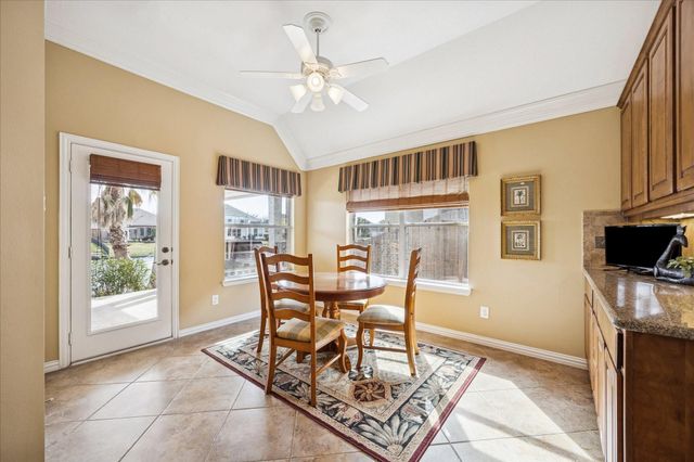 18123 Billabong Crescent Court, Cypress, TX 77429