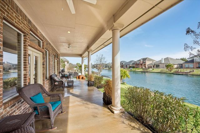 18123 Billabong Crescent Court, Cypress, TX 77429