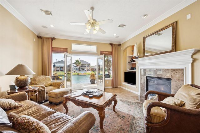 18123 Billabong Crescent Court, Cypress, TX 77429