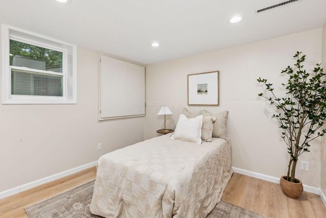 534 Brentwood Drive NE, Newark, OH 43055