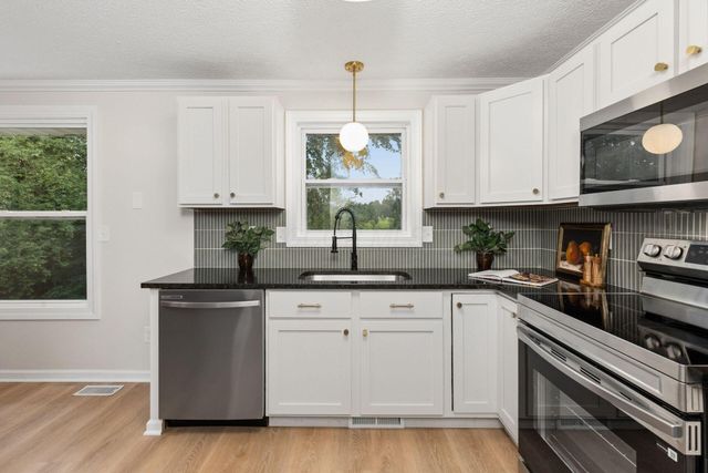534 Brentwood Drive NE, Newark, OH 43055