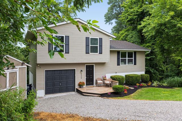 534 Brentwood Drive NE, Newark, OH 43055
